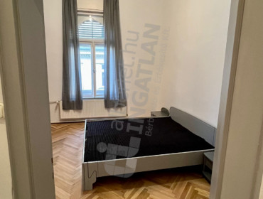 Váci utca-budapest-v-kerulet-vaci-utca_6.jpg