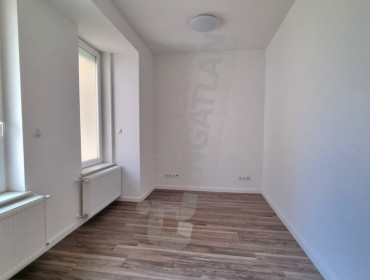 Fő utca-budapest-i-kerulet-fo-utca_11.jpg