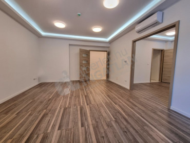 Fő utca-budapest-i-kerulet-fo-utca_22.jpg