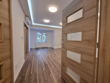 Fő utca-budapest-i-kerulet-fo-utca_25.jpg