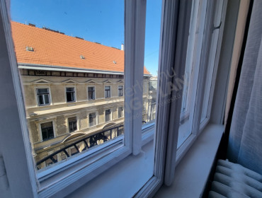 Arany János utca-budapest-v-kerulet-arany-janos-utca_6.jpg