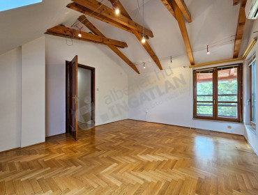 Honvéd utca-budapest-ii-kerulet-honved-utca_45.jpg
