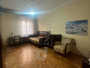 Rozgonyi utca-budapest-viii-kerulet-rozgonyi-utca_12.jpg