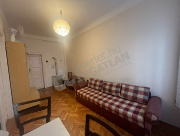 Rozgonyi utca-budapest-viii-kerulet-rozgonyi-utca_2.jpg