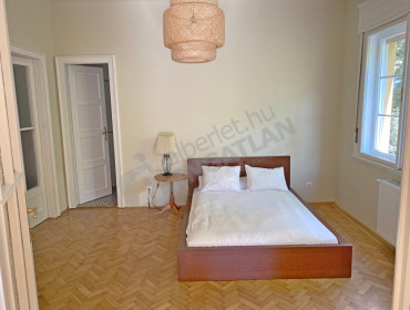 Attila út-budapest-i-kerulet-attila-ut_12.jpg