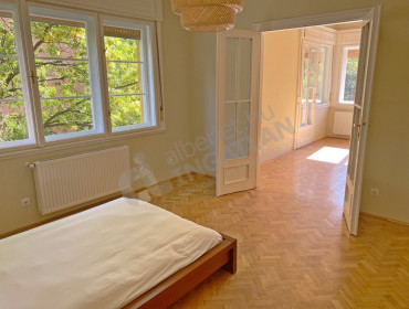 Attila út-budapest-i-kerulet-attila-ut_14.jpg