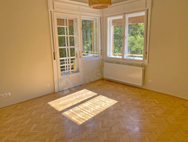 Attila út-budapest-i-kerulet-attila-ut_6.jpg