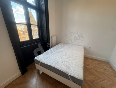 Vámház körút-budapest-v-kerulet-vamhaz-korut_2.jpg