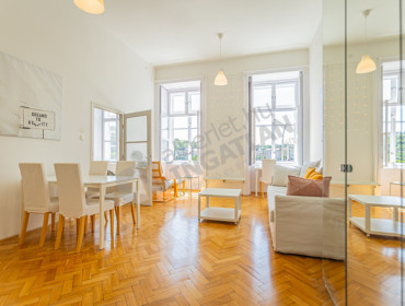 Apáczai Csere János utca-budapest-v-kerulet-apaczai-csere-janos-utca_4.jpg