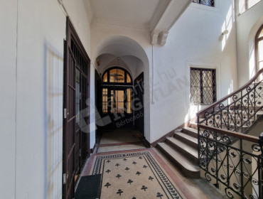 Andrássy  út-budapest-vi-kerulet-andrassy-ut_20.jpg