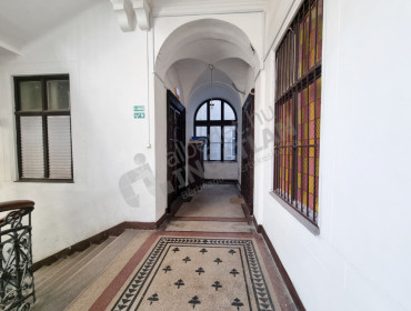 Andrássy  út-budapest-vi-kerulet-andrassy-ut_21.jpg