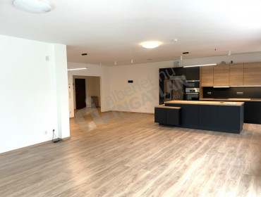 Huszár utca-budapest-xvi-kerulet-huszar-utca_2.jpg