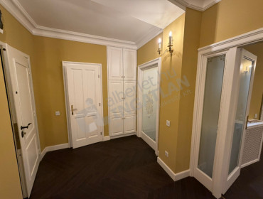 Úri utca-budapest-i-kerulet-uri-utca_23.jpg