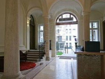 Andrássy út-budapest-vi-kerulet-andrassy-ut_9.jpg