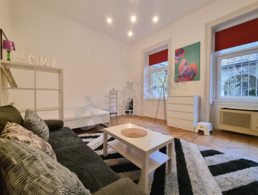 Nagymező utca-budapest-vi-kerulet-nagymezo-utca_12.jpg