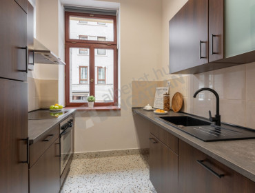 Holló utca-budapest-vii-kerulet-hollo-utca_15.jpg