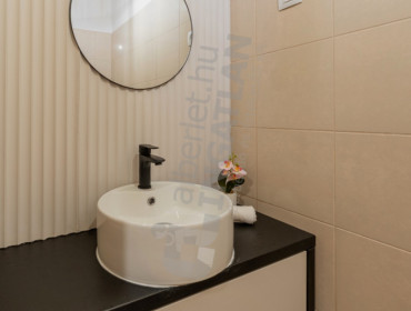 Holló utca-budapest-vii-kerulet-hollo-utca_18.jpg