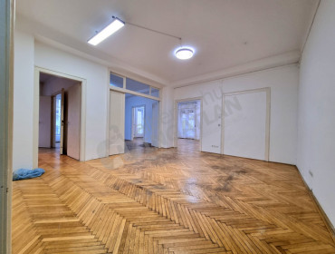 Petőfi tér-budapest-v-kerulet-petofi-ter_6.jpg