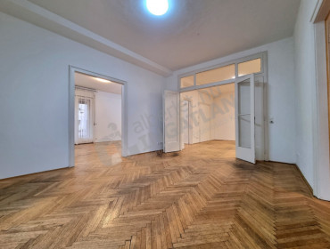 Petőfi tér-budapest-v-kerulet-petofi-ter_9.jpg