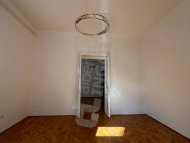 Hajós utca-budapest-vi-kerulet-hajos-utca_4.jpg