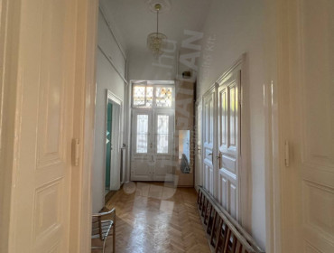 Hajós utca-budapest-vi-kerulet-hajos-utca_8.jpg