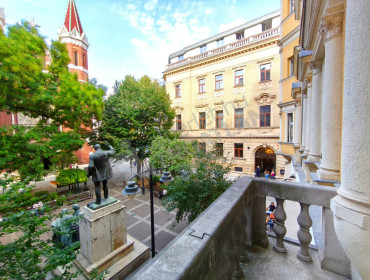 Lőrinc pap tér-budapest-viii-kerulet-lorinc-pap-ter_16.jpg