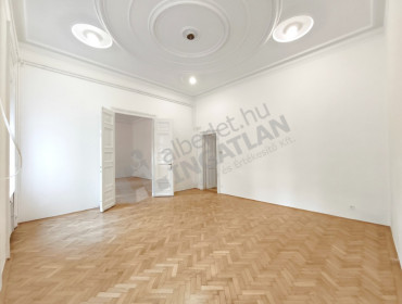 Lőrinc pap tér-budapest-viii-kerulet-lorinc-pap-ter_20.jpg