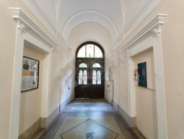 Lőrinc pap tér-budapest-viii-kerulet-lorinc-pap-ter_34.jpg