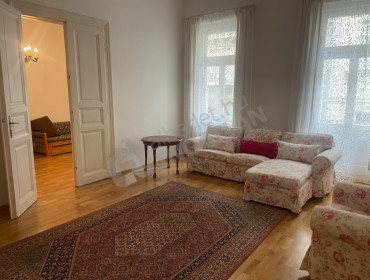 Molnár utca-budapest-v-kerulet-molnar-utca_2.jpg