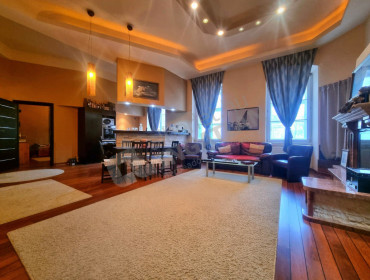 Fő utca-budapest-i-kerulet-fo-utca_30.jpg