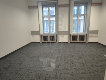 Bajcsy-Zsilinszky út-budapest-v-kerulet-bajcsy-zsilinszky-ut_12.jpg