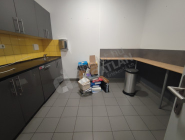 Bajcsy-Zsilinszky út-budapest-v-kerulet-bajcsy-zsilinszky-ut_6.jpg