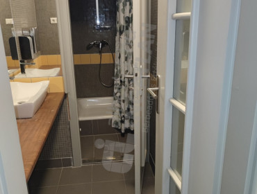 Bajcsy-Zsilinszky út-budapest-v-kerulet-bajcsy-zsilinszky-ut_7.jpg