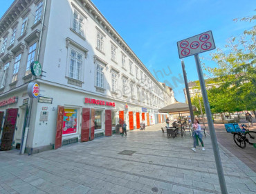 Arany János utca-budapest-v-kerulet-arany-janos-utca_11.jpg