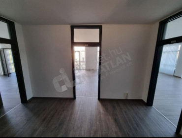 Budaörsi út-budapest-xi-kerulet-budaorsi-ut_3.jpg