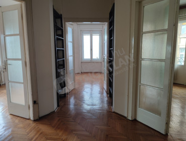 Károly körút-budapest-vii-kerulet-karoly-korut_29.jpg