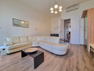 Bajcsy-Zsilinszky út-budapest-vi-kerulet-bajcsy-zsilinszky-ut_5.jpg