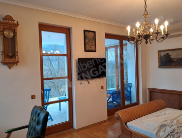 Hárshegyi út-budapest-ii-kerulet-harshegyi-ut_8.jpg