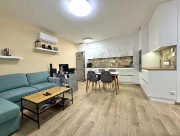 Örs vezér tere-budapest-x-kerulet-ors-vezer-tere_8.jpg