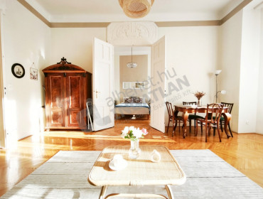 Vörösmarty utca-budapest-vi-kerulet-vorosmarty-utca_18.jpg