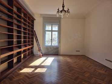 Perczel Mór utca-budapest-v-kerulet-perczel-mor-utca_3.jpg