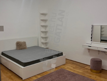 Rákóczi út-budapest-vii-kerulet-rakoczi-ut_8.jpg