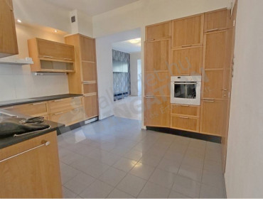 Németvölgyi út-budapest-xii-kerulet-nemetvolgyi-ut_5.jpg