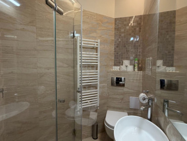 Bajcsy-Zsilinszky út-budapest-vi-kerulet-bajcsy-zsilinszky-ut_18.jpg