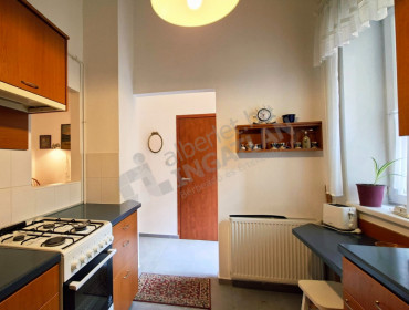 Attila út-budapest-i-kerulet-attila-ut_12.jpg