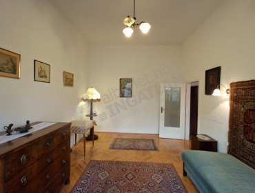 Attila út-budapest-i-kerulet-attila-ut_7.jpg