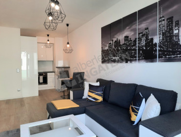 Corvin sétány-budapest-viii-kerulet-corvin-setany_4.jpg