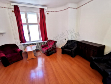 Károly körút-budapest-vii-kerulet-karoly-korut_9.jpg