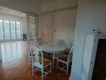 Marczibányi tér-budapest-ii-kerulet-marczibanyi-ter_3.jpg