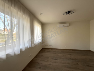 Huszár utca-budapest-xvi-kerulet-huszar-utca_14.jpg